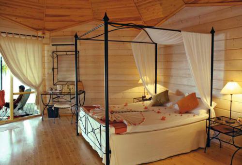 Kuredu Island Resort & Spa MALDIVES